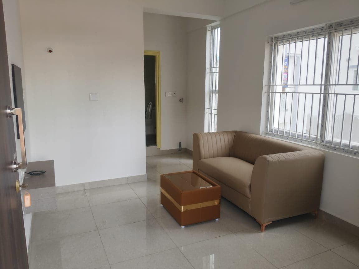 LiveStay — Flat in Kadubeesanahalli, Bengaluru — photo 9 of 10