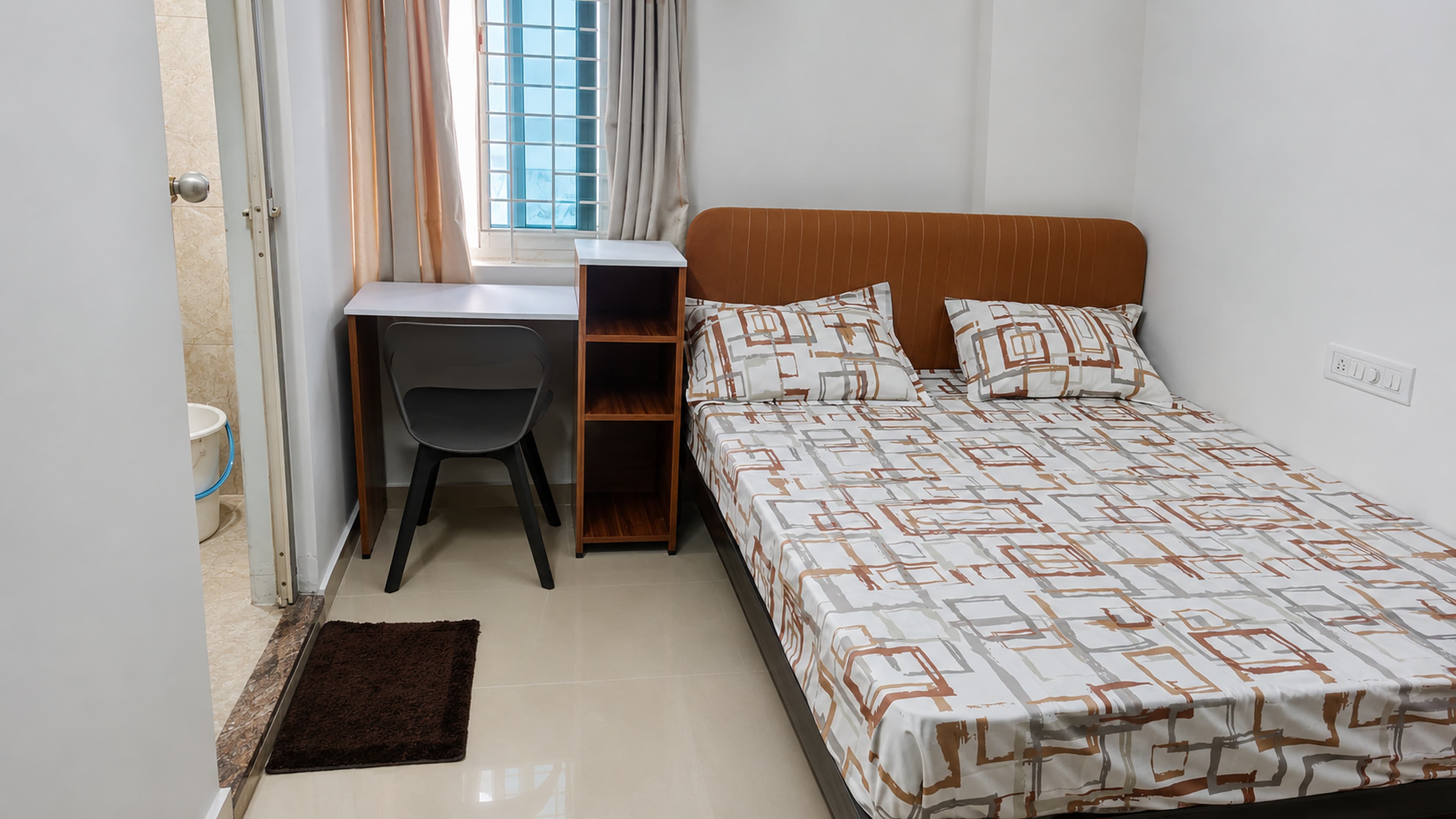 leo homes — Flat in AECS Layout, Bengaluru