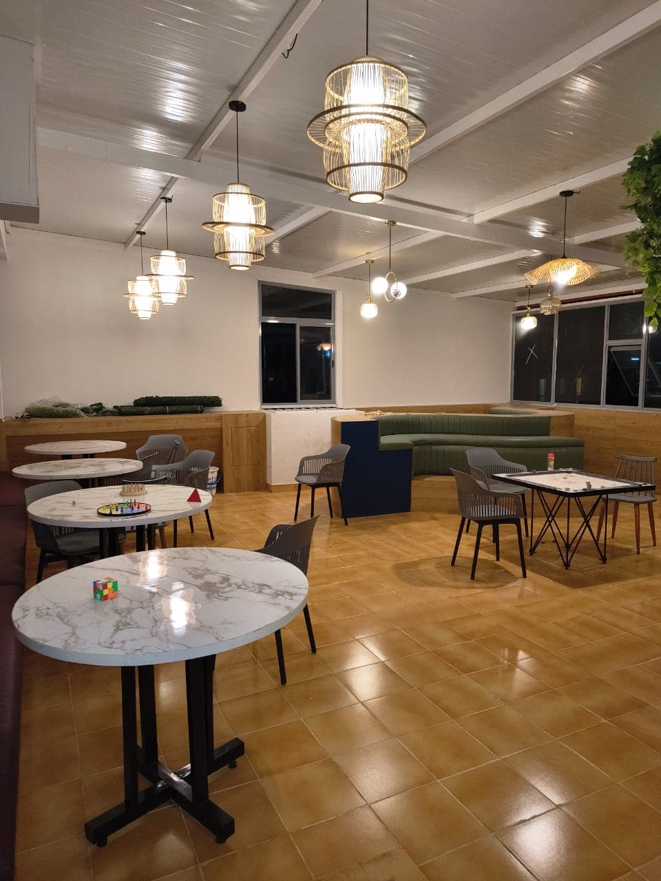 Common & Seating Areas